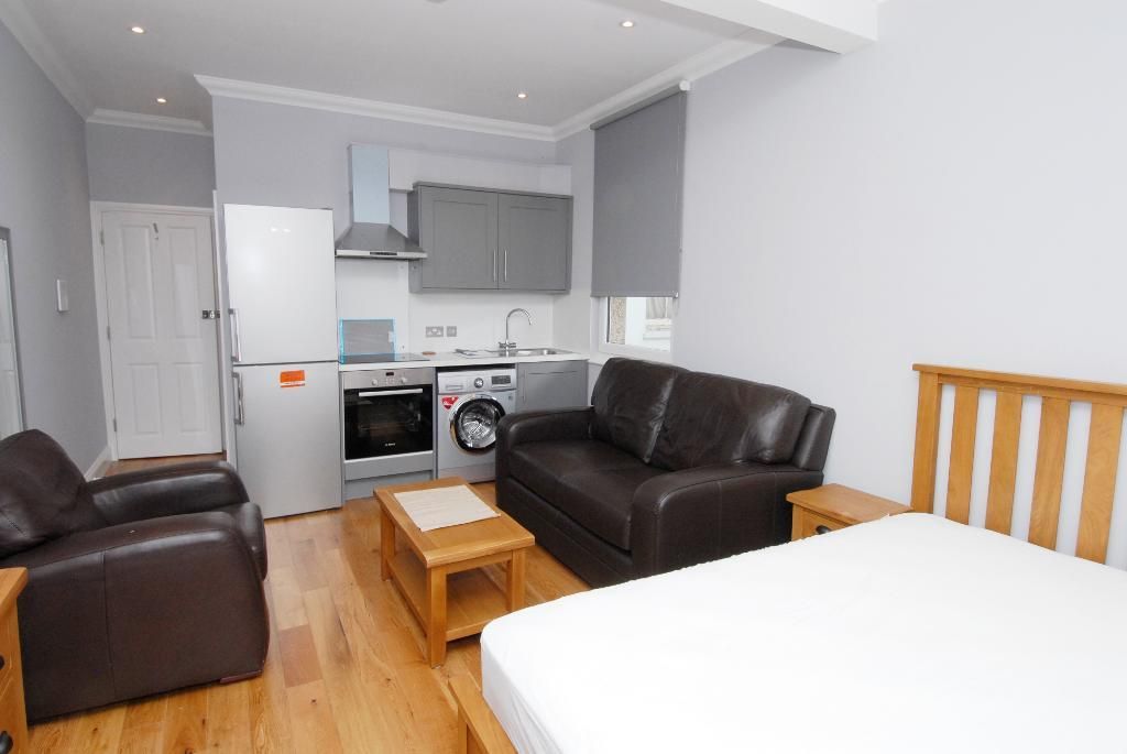 Property photo 1 of 3