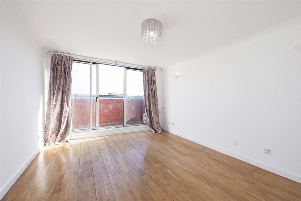 Property photo 1 of 14 11