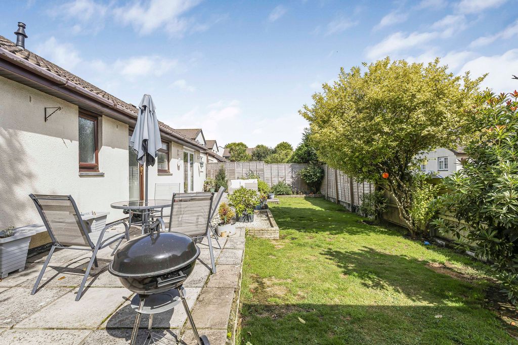 Property photo 3 of 21