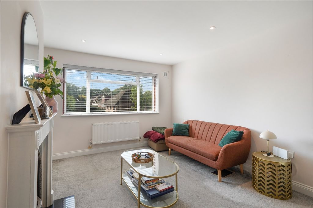 Property photo 3 of 15 5135053