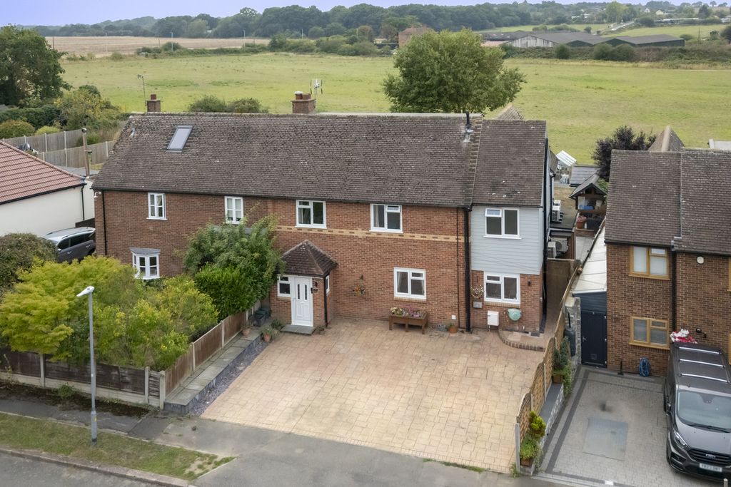 Property photo 1 of 30