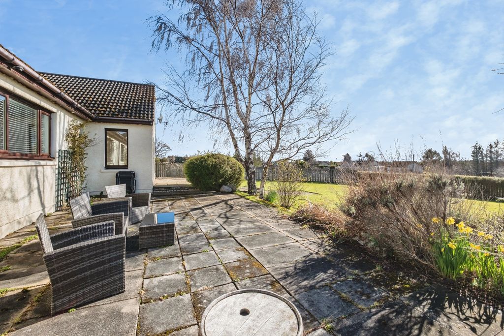 Property photo 3 of 21 Photo #3