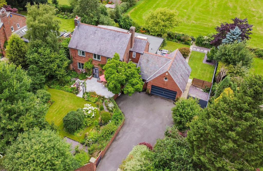 Property photo 1 of 52