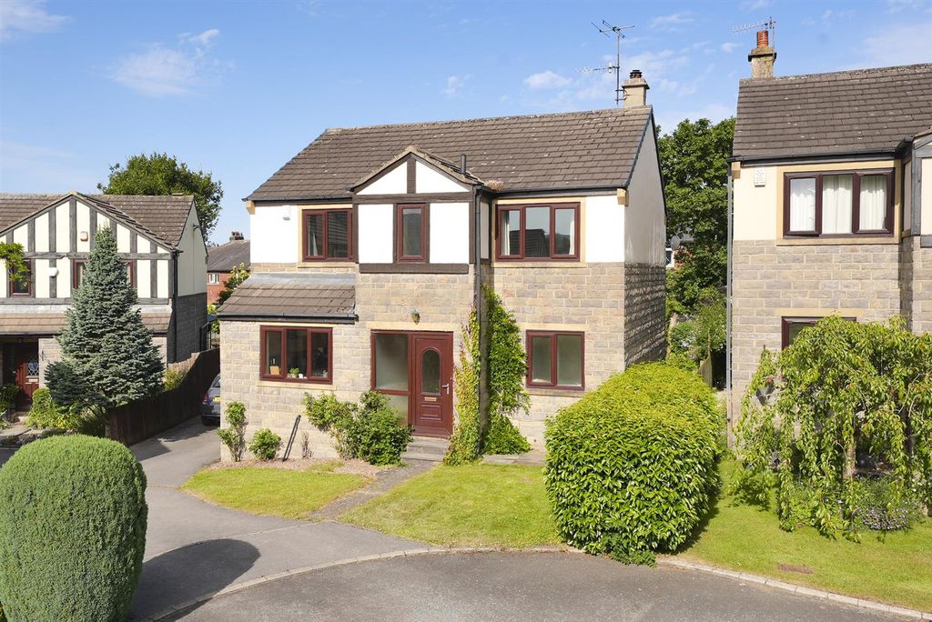 Property photo 1 of 23 Whiteley Croft Rise