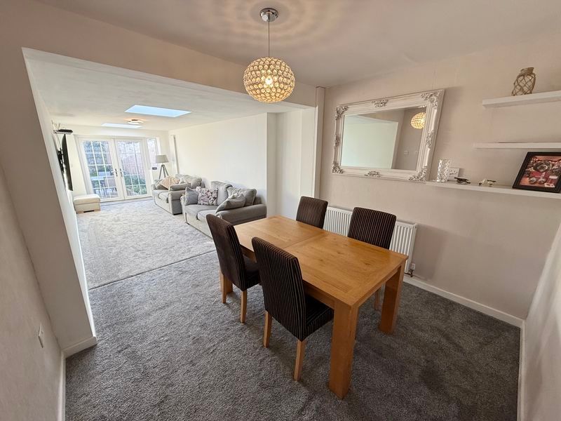 Property photo 3 of 11 Lounge Diner