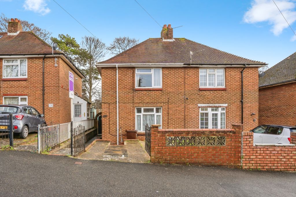 Property photo 1 of 18