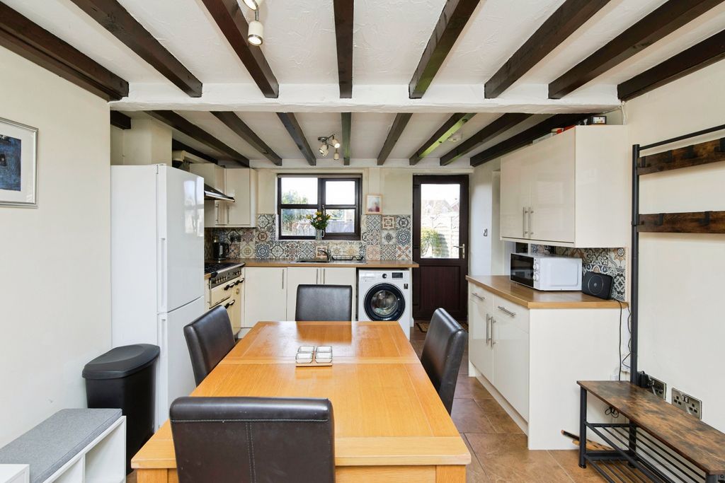 Property photo 3 of 18 Kitchen Diner