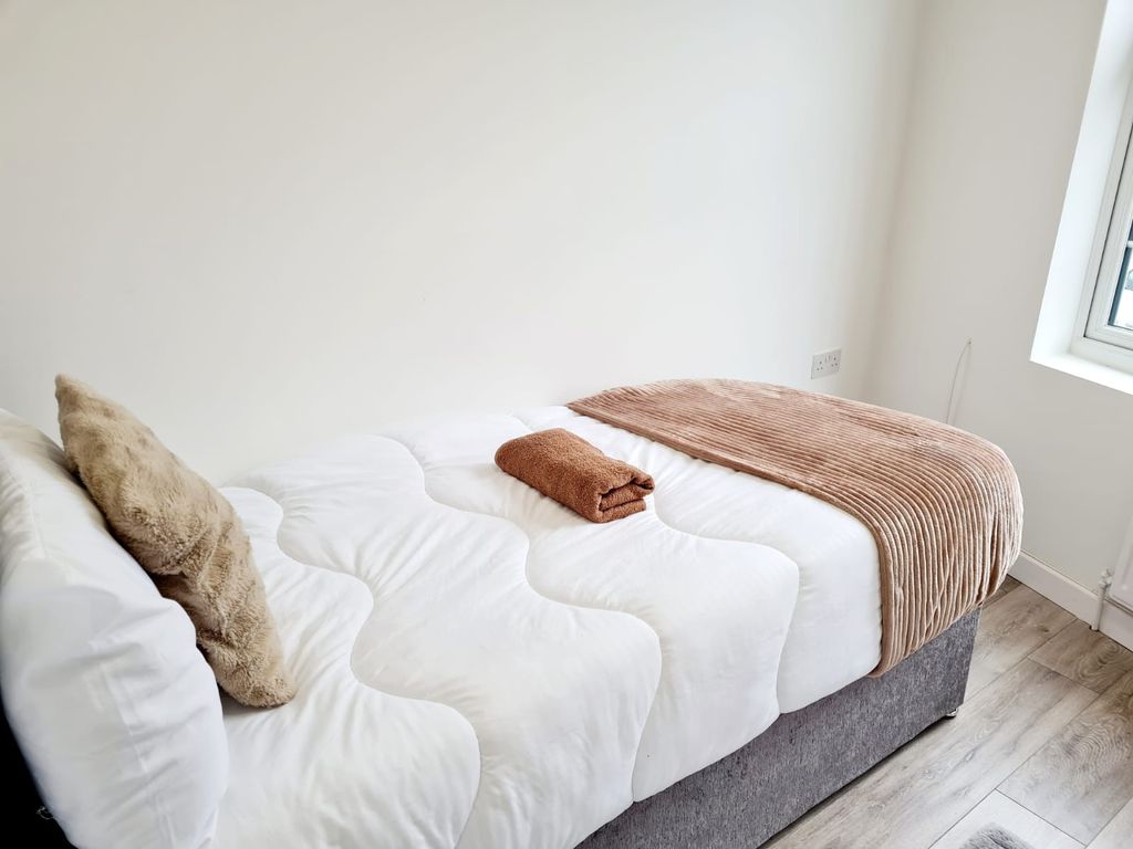 Property photo 1 of 3