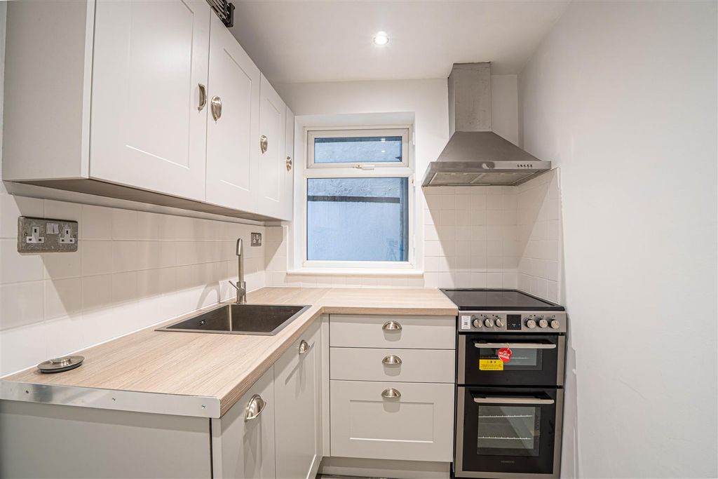 Property photo 3 of 13 Dsc06324-Hdr.Jpg