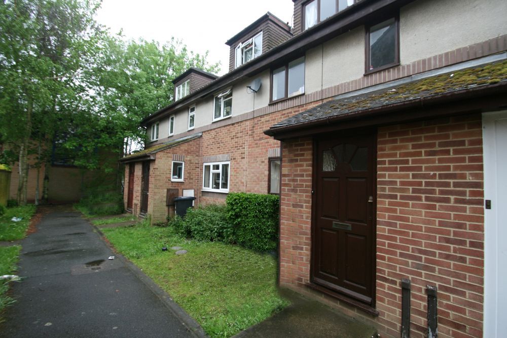 Property photo 3 of 7 Front