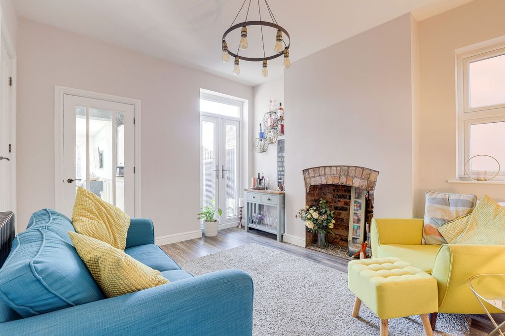 Property photo 3 of 29