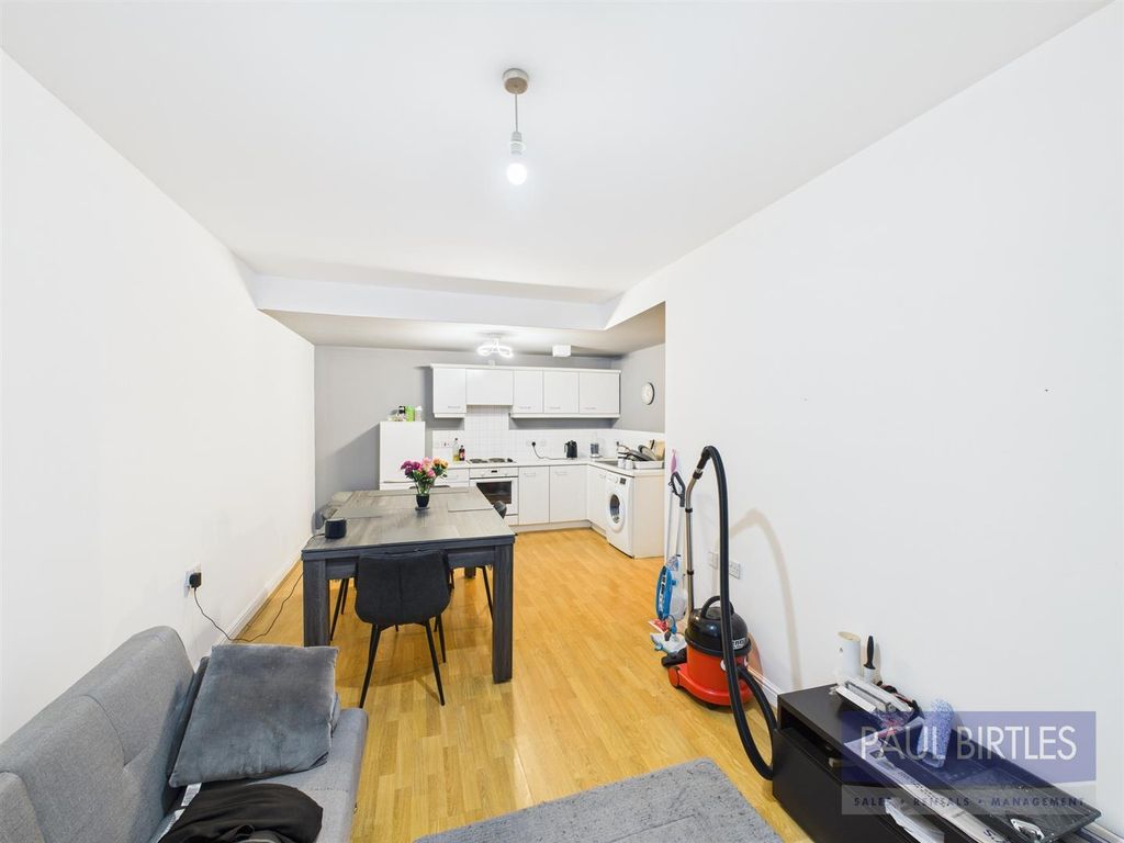 Property photo 1 of 13 Cam04378G0-Pr0233-Still001.Jpg