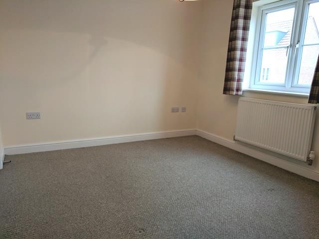 Property photo 2 of 9 Bedroom