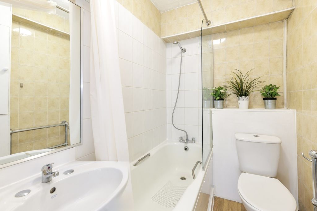 Property photo 3 of 3 Bathroom Edit