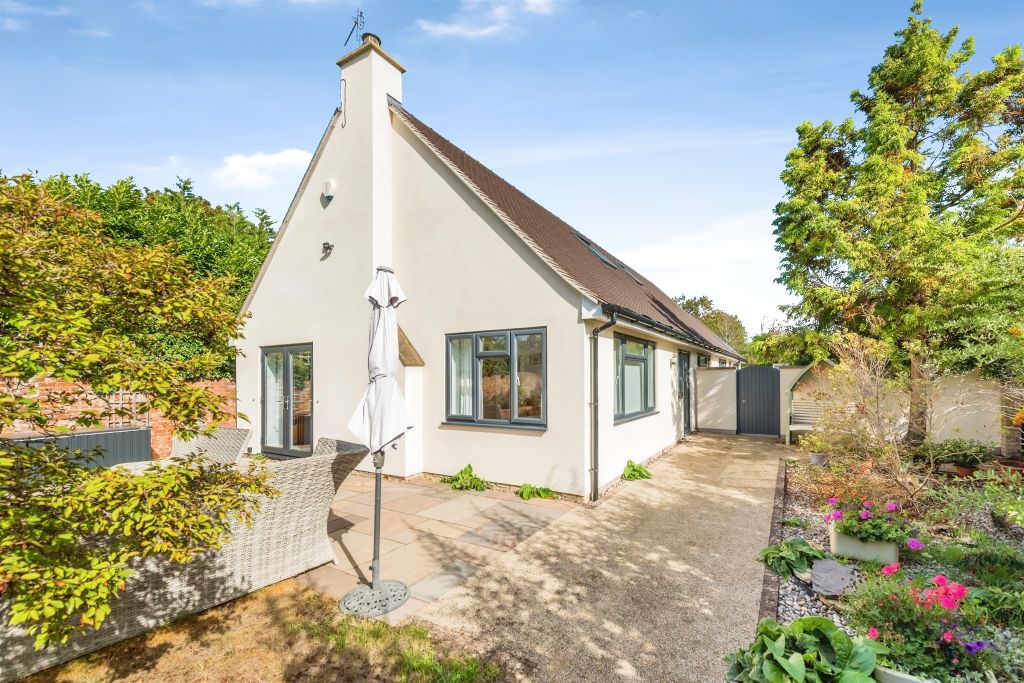 Property photo 1 of 18