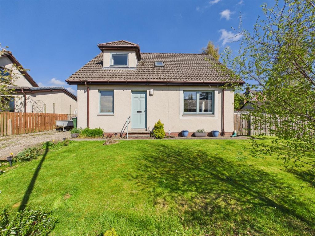 Property photo 1 of 25 Cam03924G0-Pr0023-Still027.Jpg