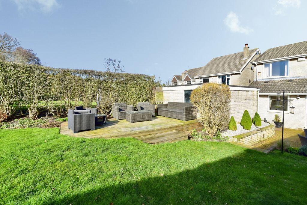 Property photo 1 of 31 Pbox-Img.Jpg