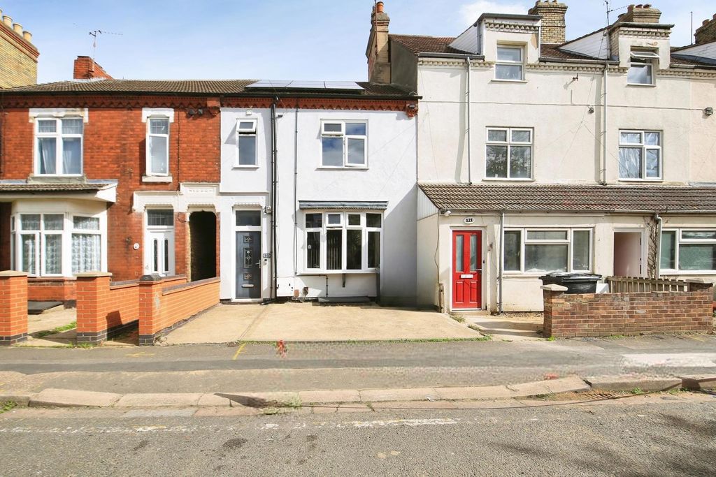 Property photo 2 of 17 Pbox-Img.Jpg
