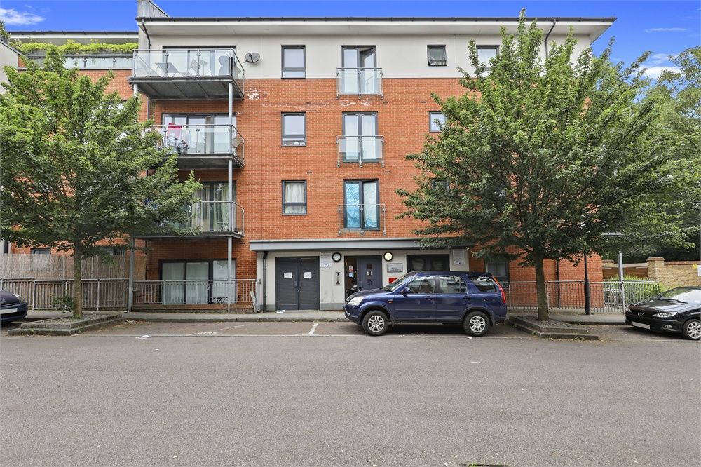 Property photo 1 of 8