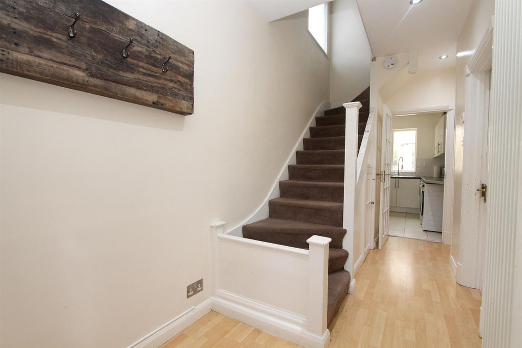 Property photo 3 of 20 Img_0105.Jpg