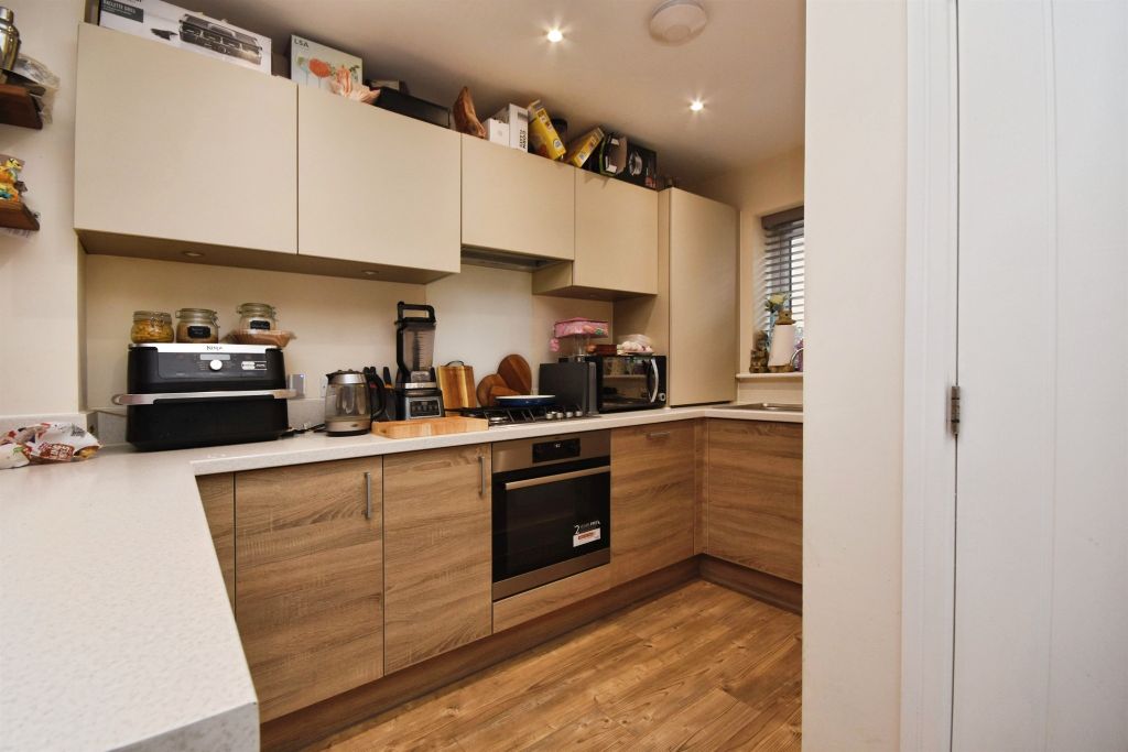 Property photo 2 of 17