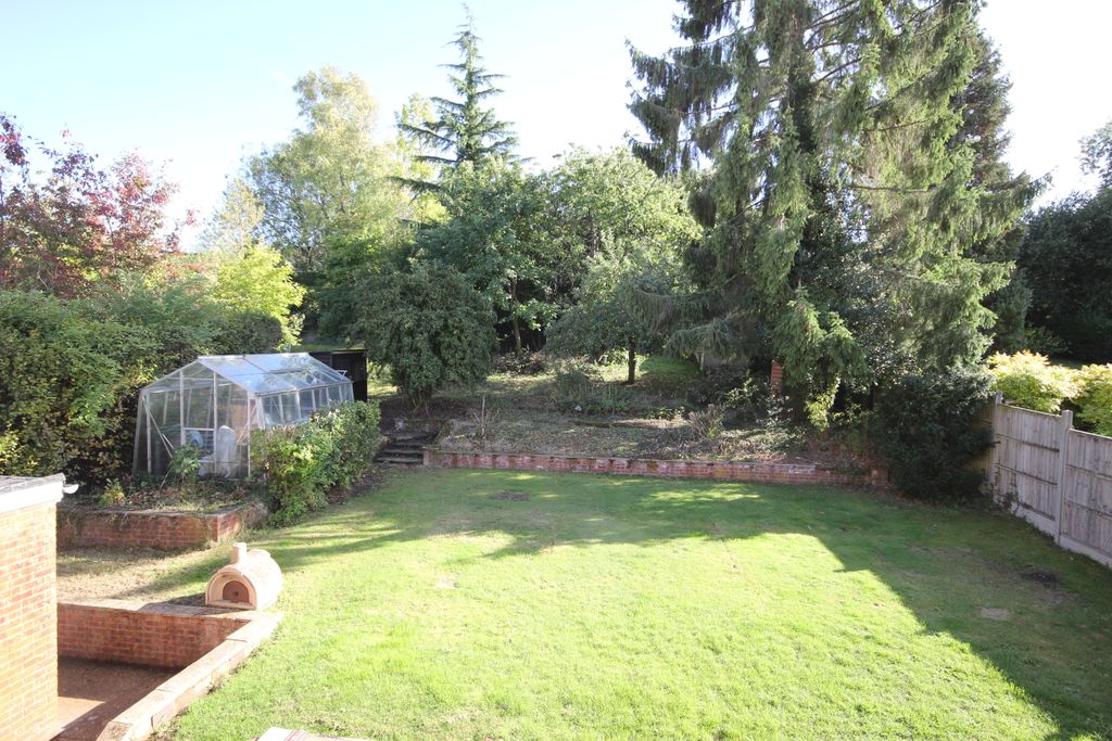 Property photo 2 of 18