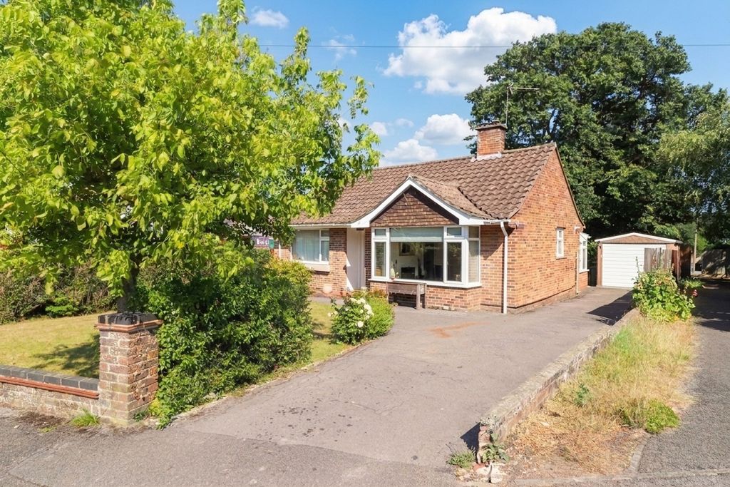 Property photo 1 of 11
