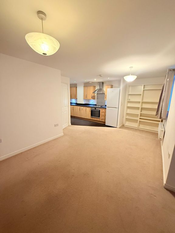 Property photo 3 of 6 Gallery