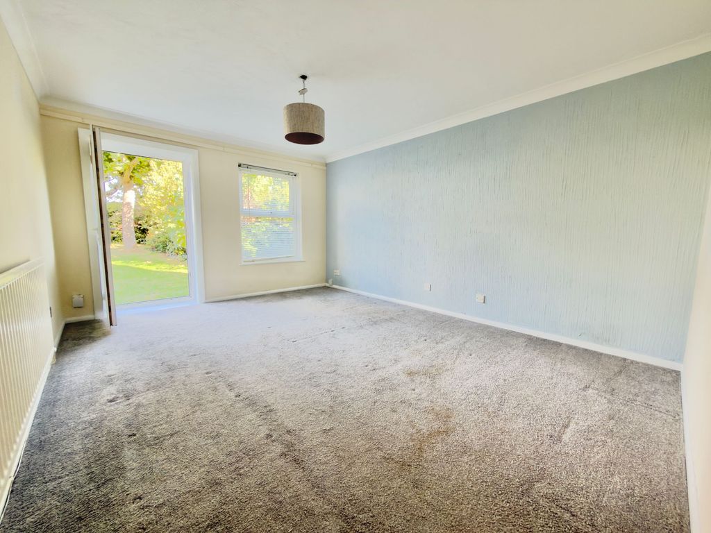 Property photo 3 of 14