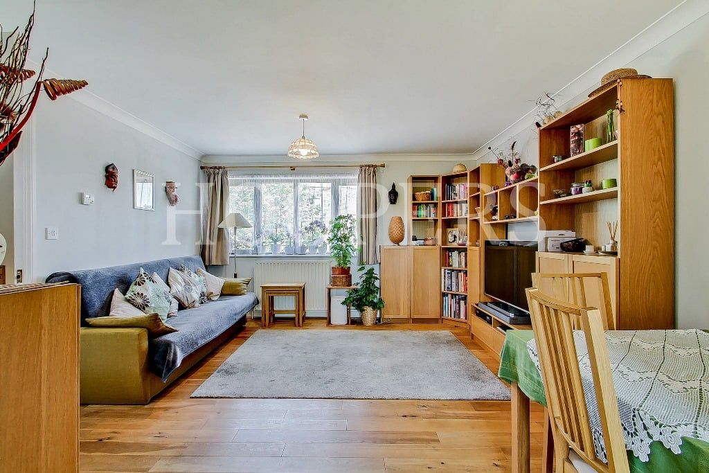 Property photo 3 of 9