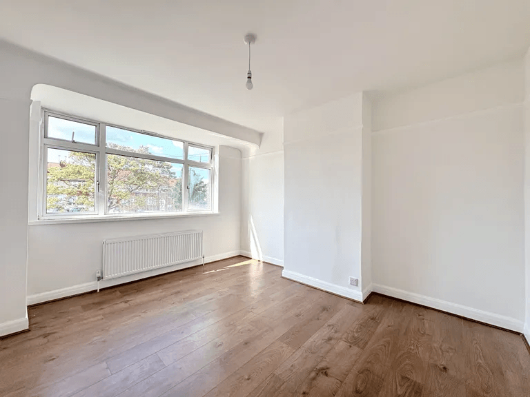 Property photo 3 of 20 Pic 9