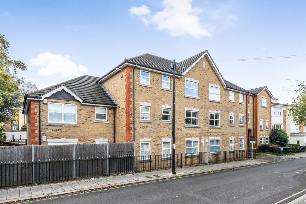 Property photo 1 of 20 Picture No. 01