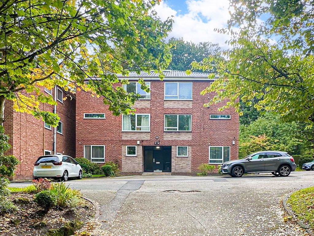 Property photo 1 of 8 Photo 8