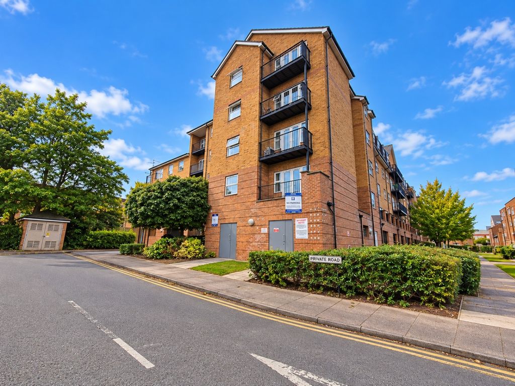 Property photo 1 of 9 5593860