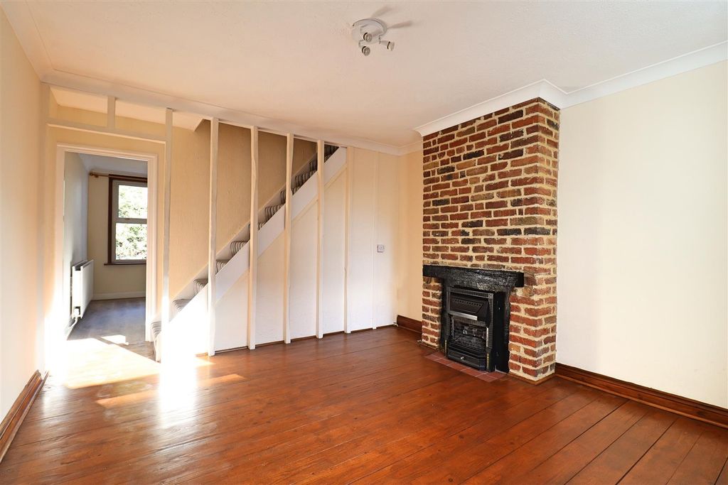 Property photo 2 of 11 Img_1052.Jpg