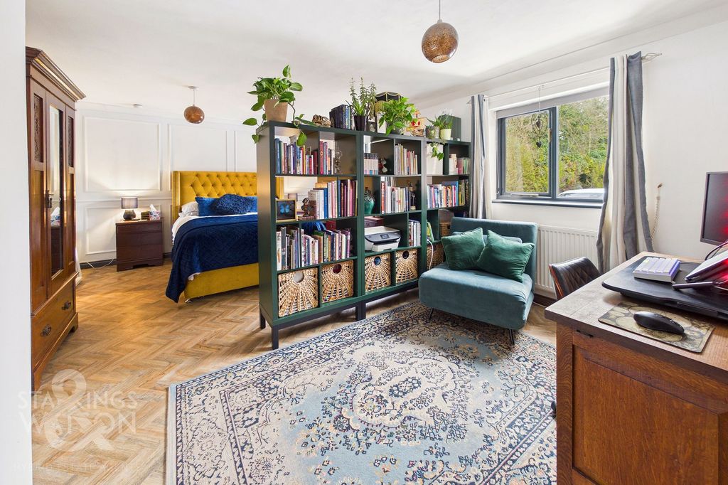 Property photo 3 of 22