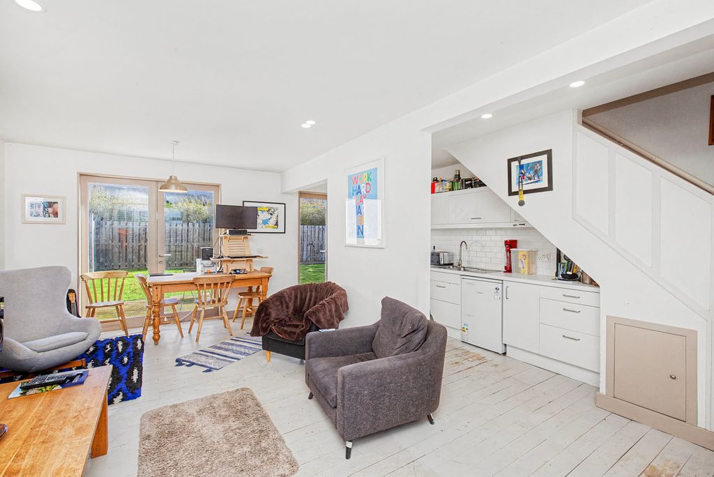 Property photo 2 of 13 Property Image 2