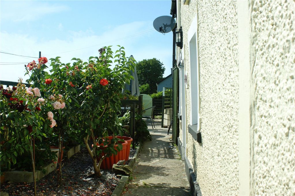 Property photo 2 of 22 Picture No. 53