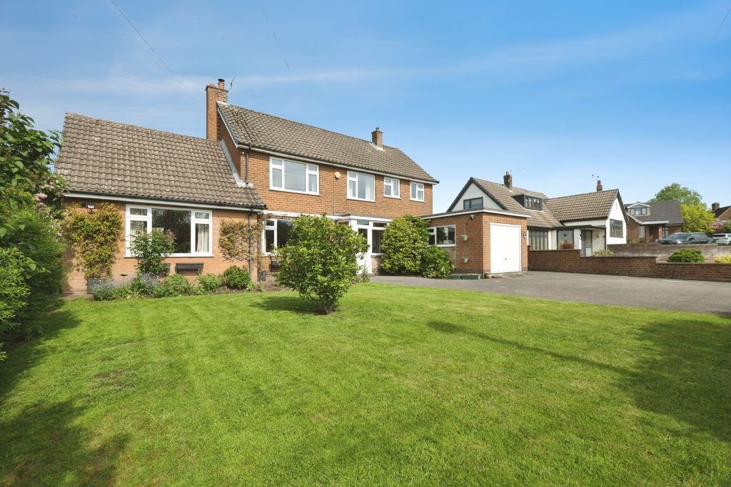 Property photo 2 of 31