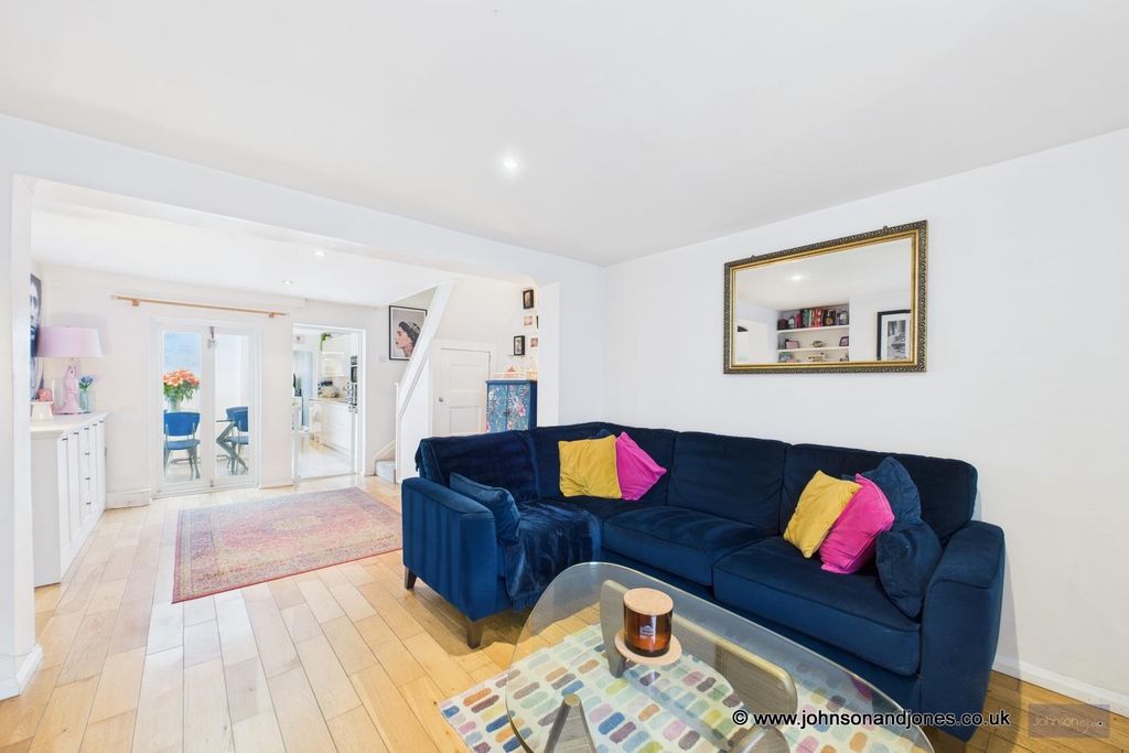 Property photo 3 of 21 3 Reception.Jpg