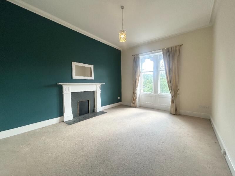 Property photo 2 of 11 Living Room