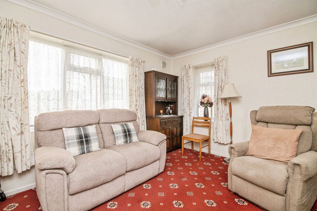 Property photo 3 of 21