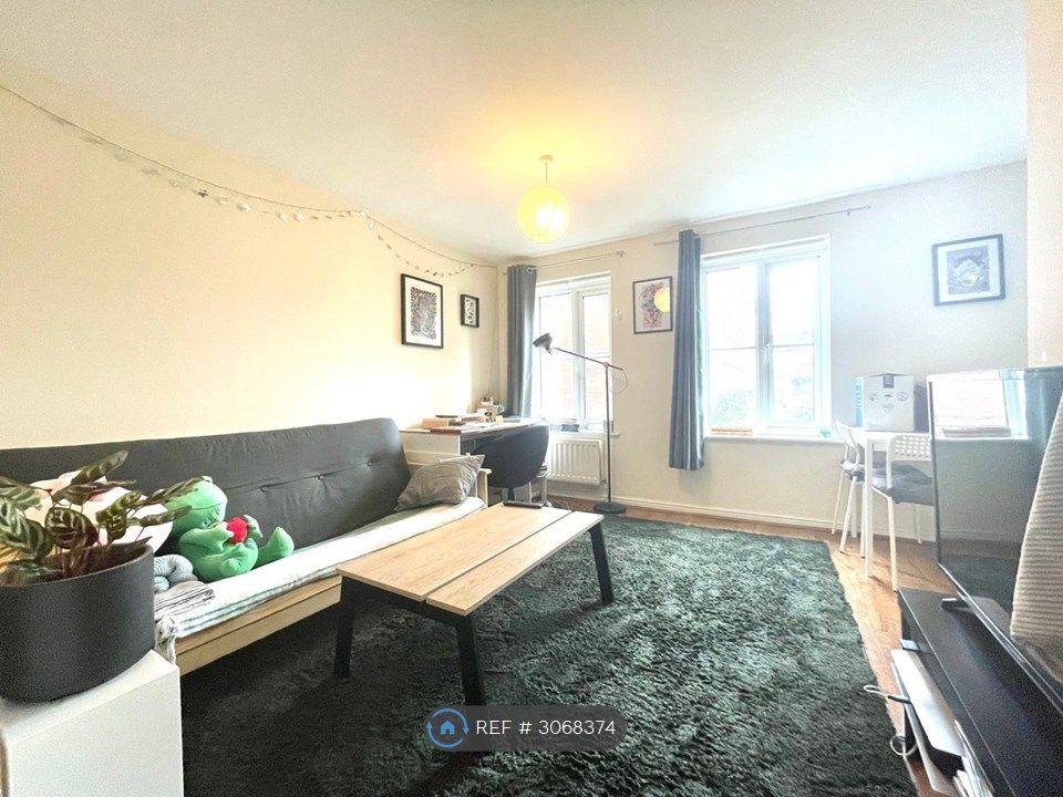 Property photo 2 of 8