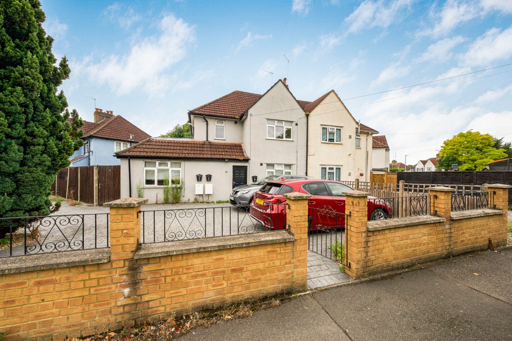 Property photo 1 of 10 Image00010