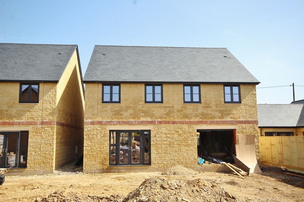 Property photo 3 of 7