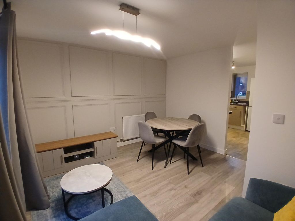 Property photo 3 of 14 Living Room