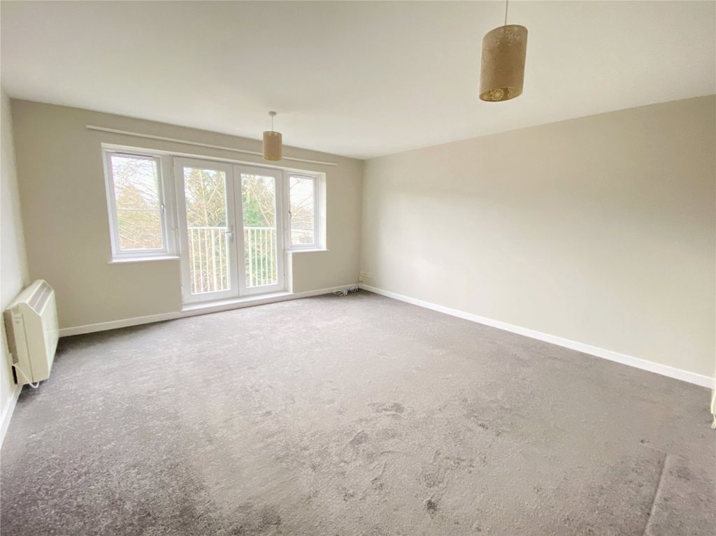 Property photo 2 of 8 Living Room