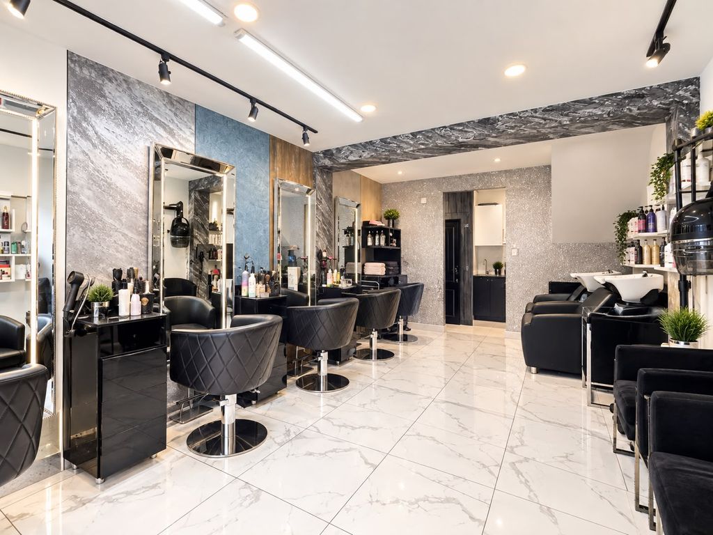 Property photo 1 of 5 Hair Salon Springfield Rd Harrow (1)