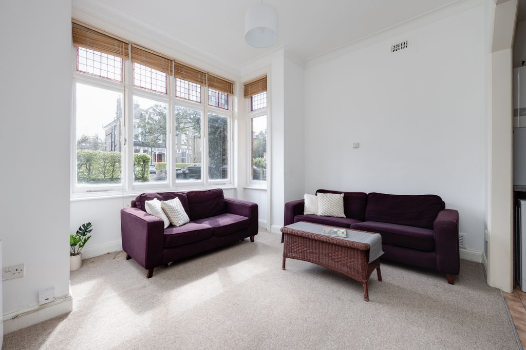 Property photo 2 of 9