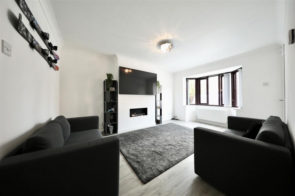 Property photo 2 of 17 0A4A6204.Jpg